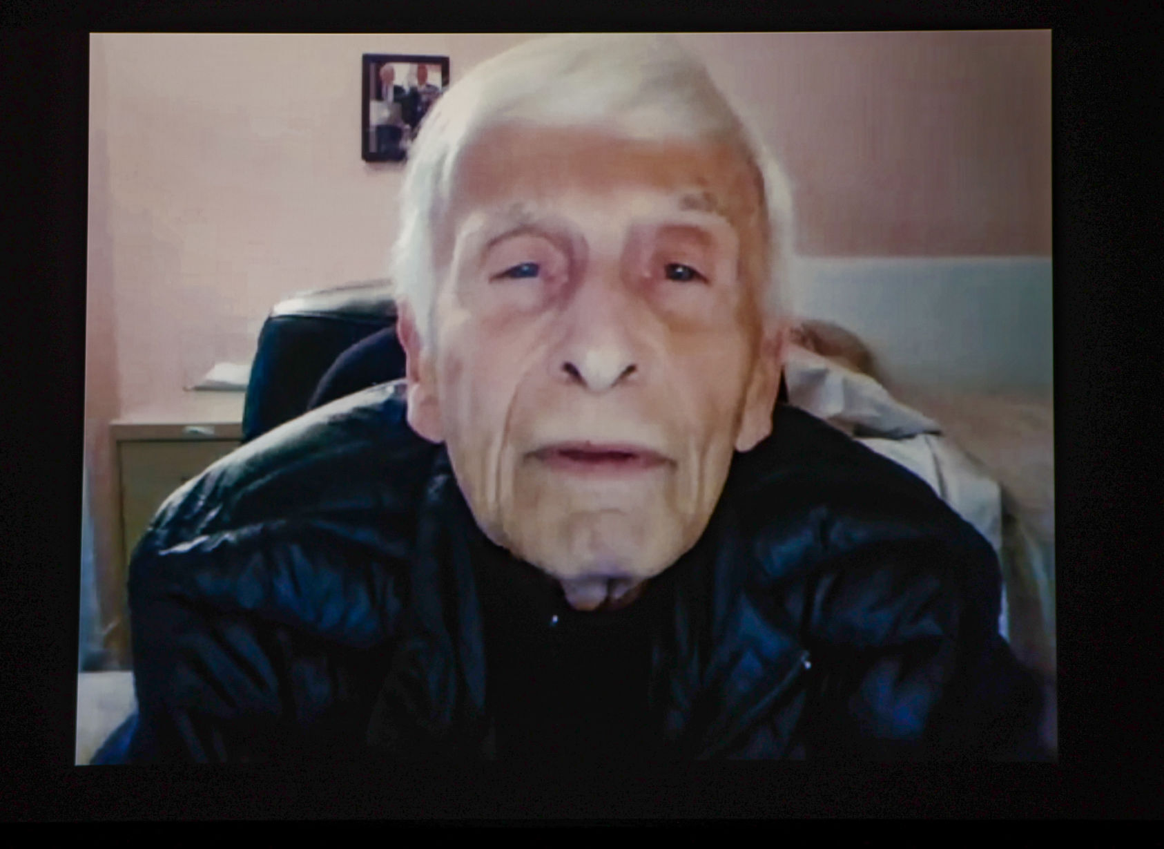 Stephen D. Smith and Heather Maio-Smith - interactive biography of Holocaust survivor Max Eisen